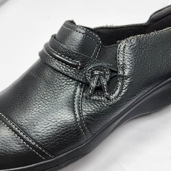Clarks Size US 9.5 UK 7 Womens Black Cheyn Leather Slip On Loafers Comfort NEW - Picture 5 of 8